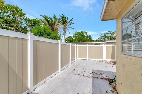 125 E Hart Street Lantana FL 33462