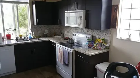 6984 SW 39th Street Davie FL 33314