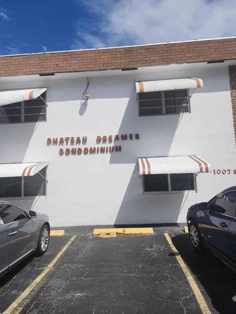 1007 N 19th Avenue Hollywood FL 33020