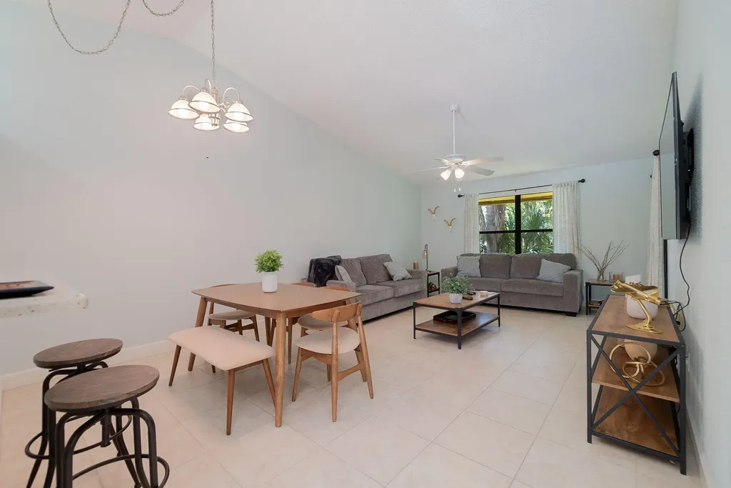 13095 Belhaven Court Wellington FL 33414