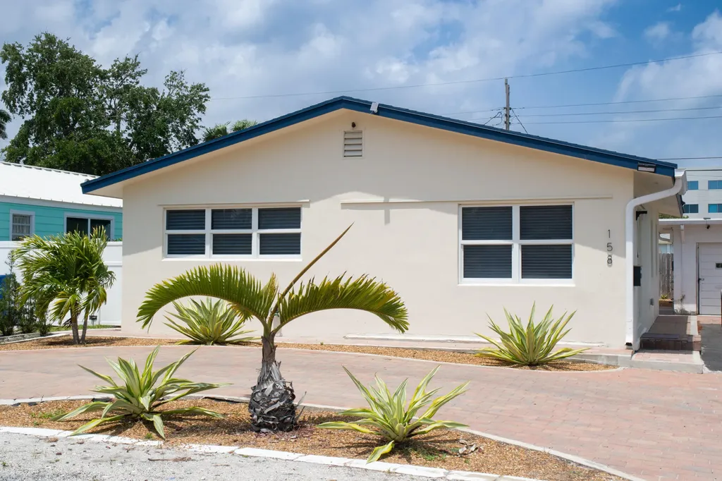 158 E 23rd Street West Palm Beach FL 33404