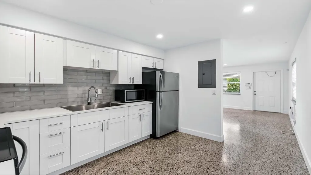 233 NE 13th Street Delray Beach FL 33444
