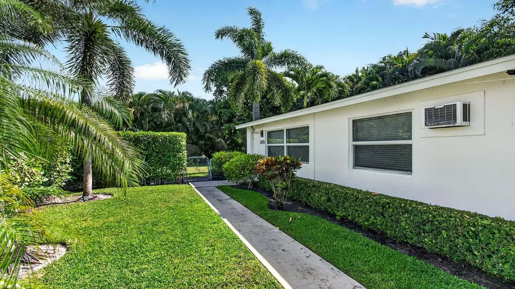 233 NE 13th Street Delray Beach FL 33444