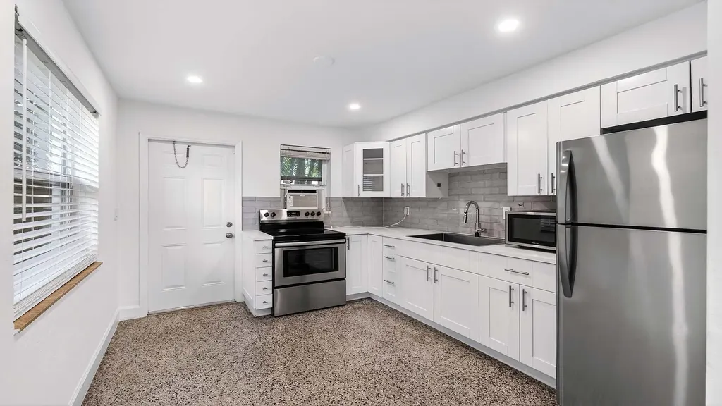 233 NE 13th Street Delray Beach FL 33444