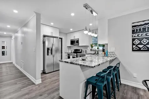 6860 Tyler Street Hollywood FL 33024