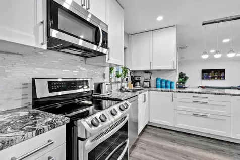 6860 Tyler Street Hollywood FL 33024