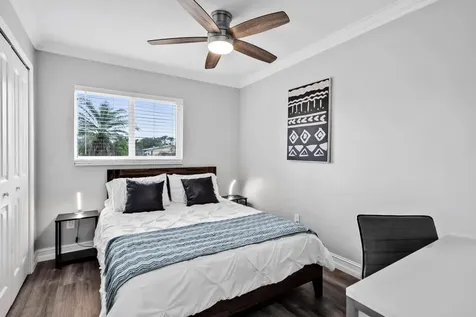 6860 Tyler Street Hollywood FL 33024