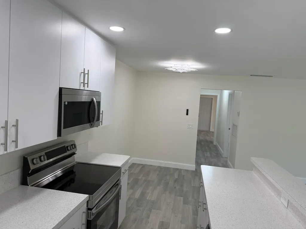255 South Boulevard Boynton Beach FL 33435