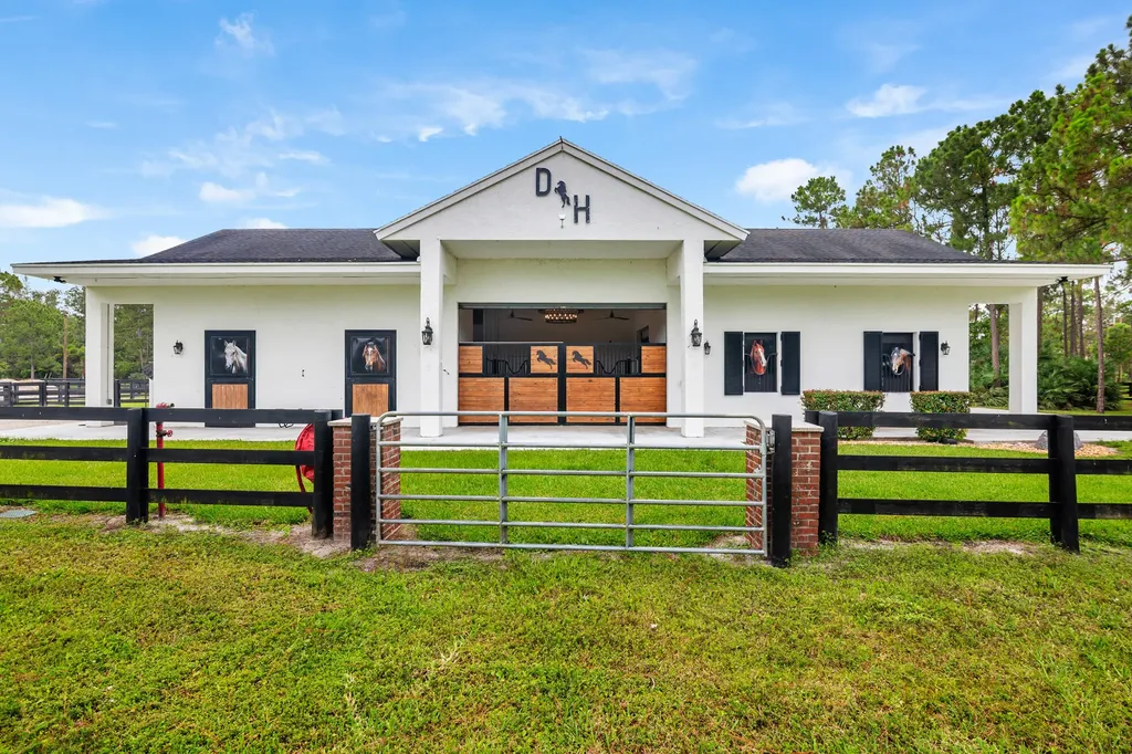 13230 Running Water Road Palm Beach Gardens FL 33418