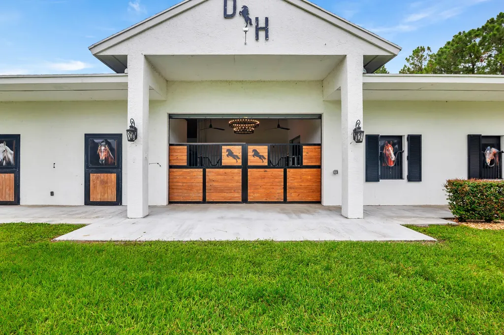 13230 Running Water Road Palm Beach Gardens FL 33418