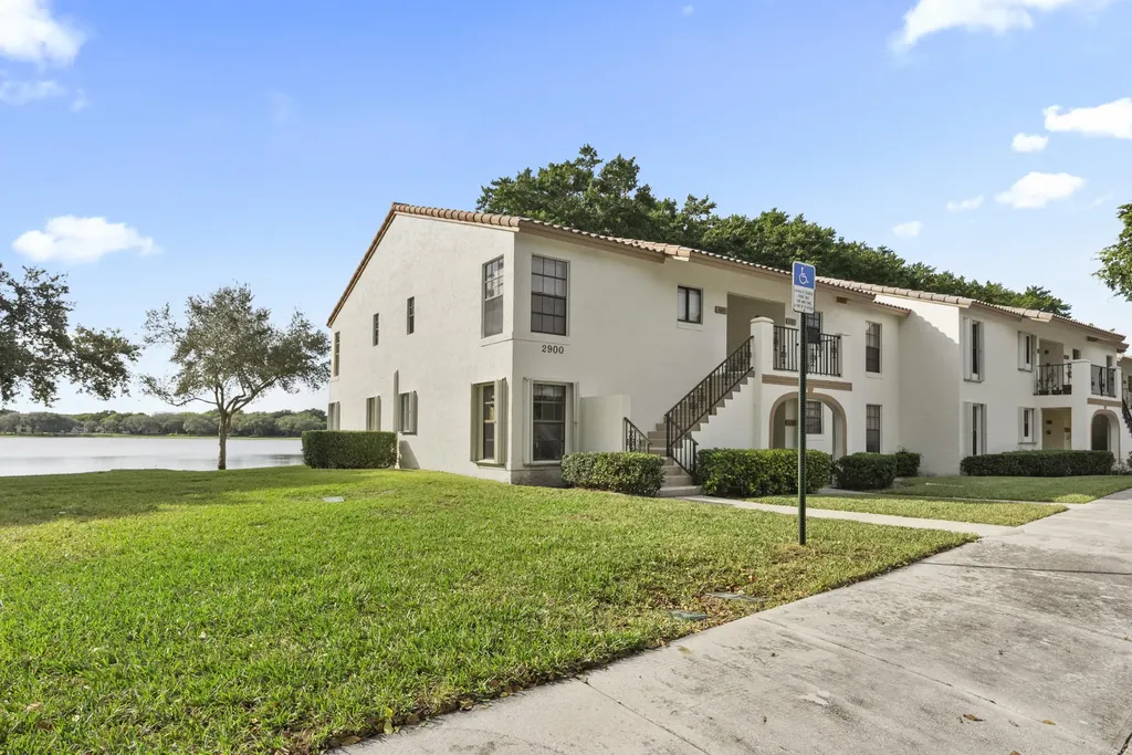 2900 Olivewood Terrace Boca Raton FL 33431