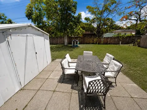 818 Glenridge Drive West Palm Beach FL 33405