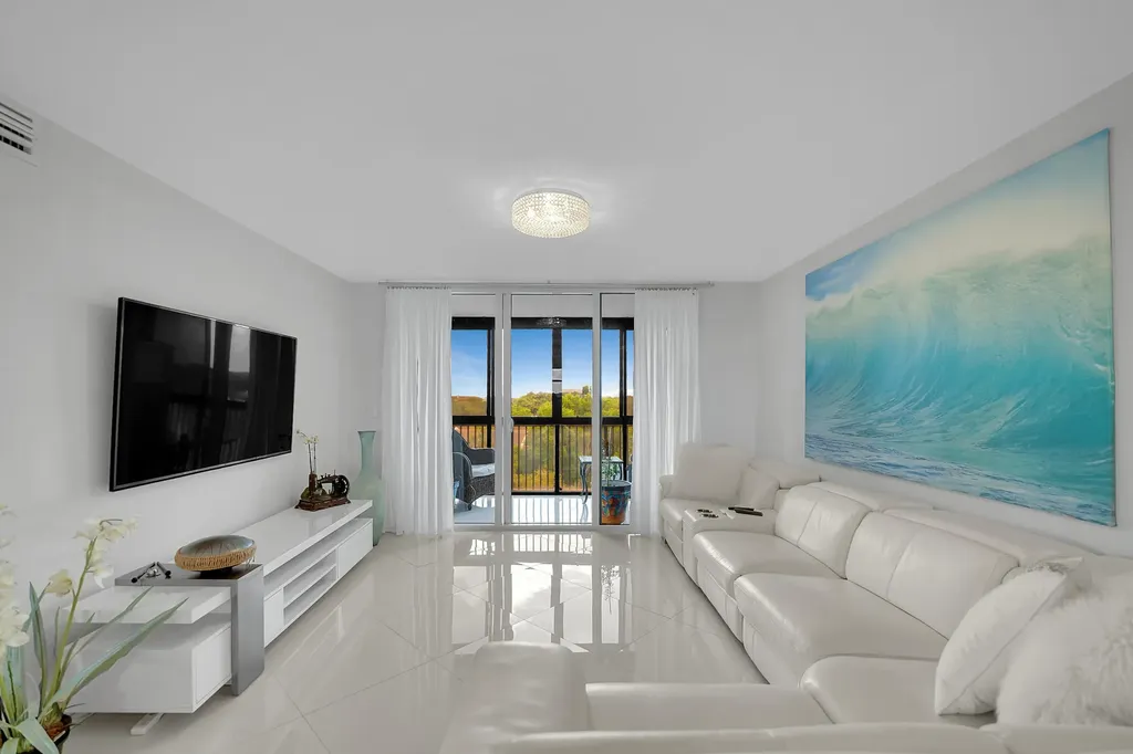 1266 S Military Trail Deerfield Beach FL 33442