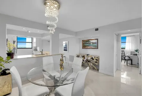 1266 S Military Trail Deerfield Beach FL 33442