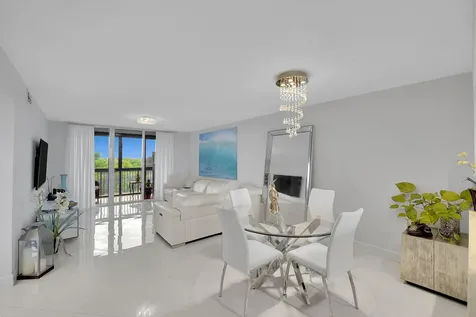 1266 S Military Trail Deerfield Beach FL 33442