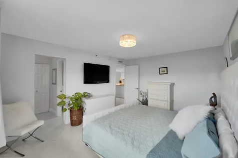 1266 S Military Trail Deerfield Beach FL 33442
