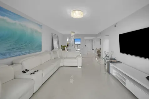 1266 S Military Trail Deerfield Beach FL 33442