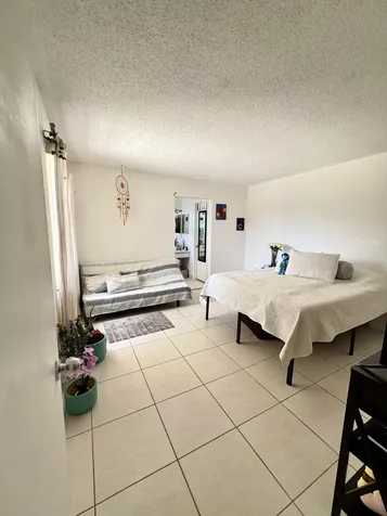 8600 NW 193rd Terrace Hialeah FL 33015