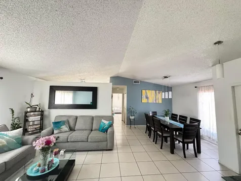 8600 NW 193rd Terrace Hialeah FL 33015