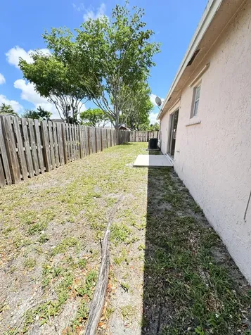 8600 NW 193rd Terrace Hialeah FL 33015