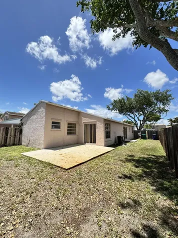 8600 NW 193rd Terrace Hialeah FL 33015
