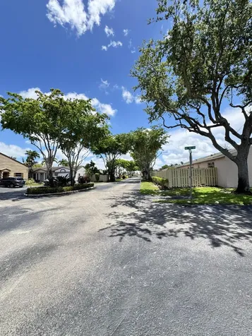 8600 NW 193rd Terrace Hialeah FL 33015