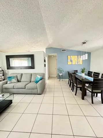 8600 NW 193rd Terrace Hialeah FL 33015
