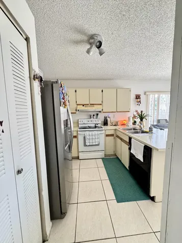8600 NW 193rd Terrace Hialeah FL 33015