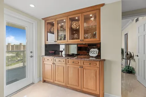 2731 NE 14th Street Causeway Pompano Beach FL 33062