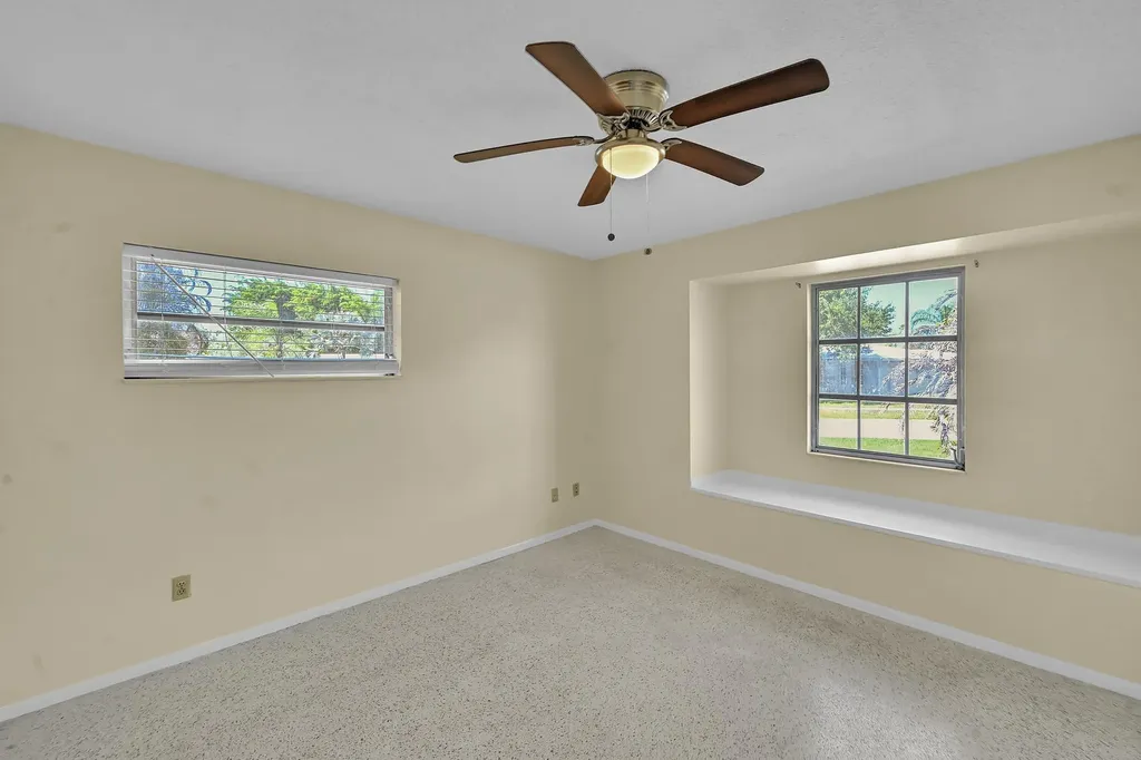 160 NE Bracken Road Port St Lucie FL 34983
