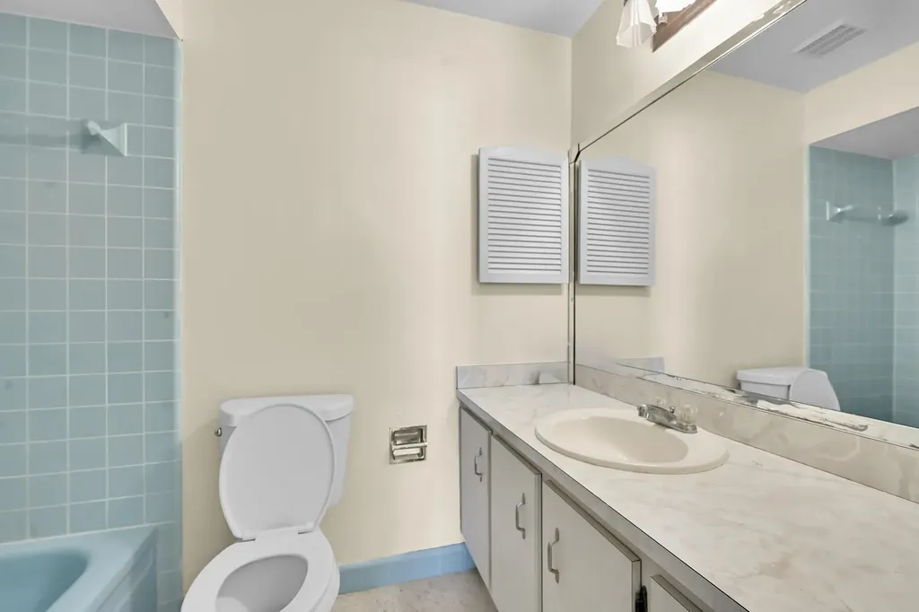 160 NE Bracken Road Port St Lucie FL 34983