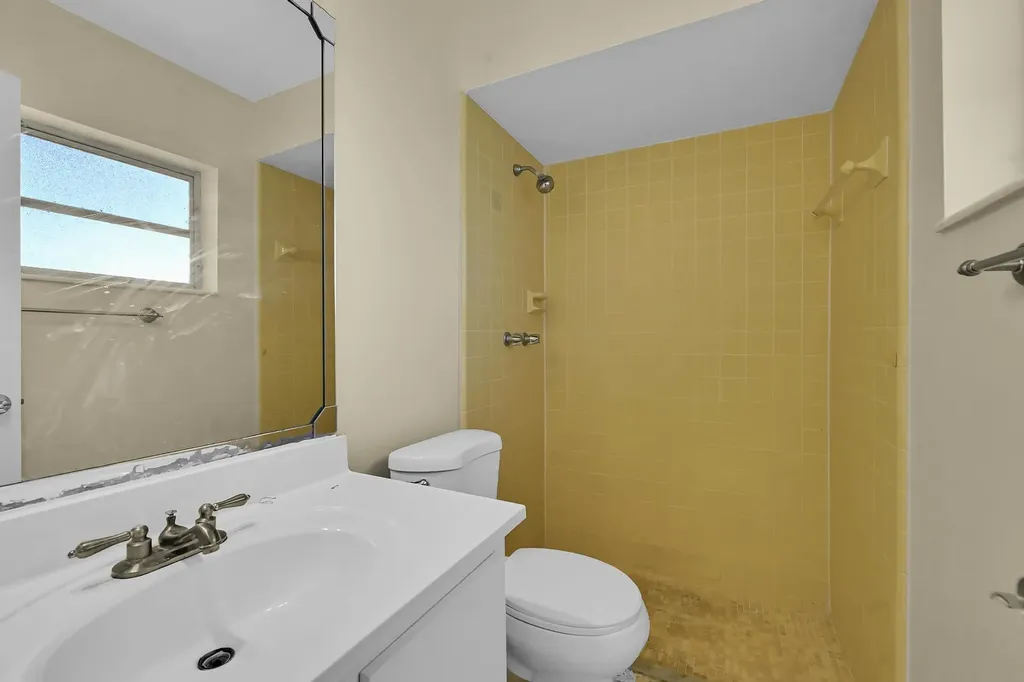 160 NE Bracken Road Port St Lucie FL 34983