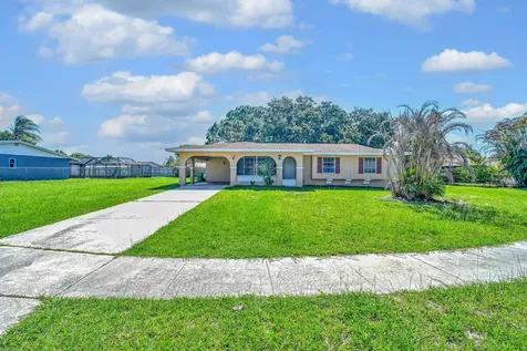 160 NE Bracken Road Port St Lucie FL 34983