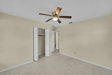 160 NE Bracken Road Port St Lucie FL 34983