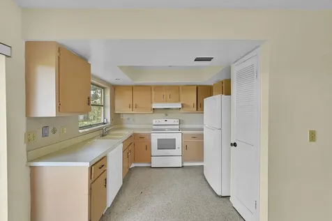 160 NE Bracken Road Port St Lucie FL 34983