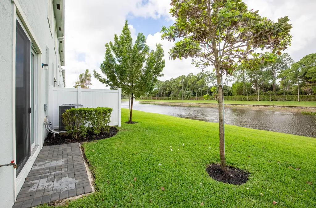 5331 Flannigan Way Lake Worth FL 33463