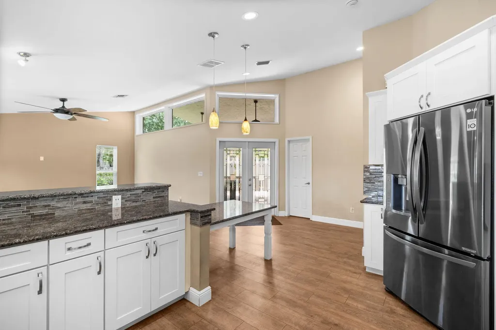 11595 S Quayside Drive Cooper City FL 33026