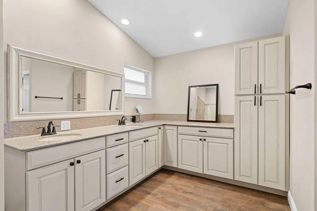 11595 S Quayside Drive Cooper City FL 33026