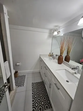 2617 N 40th Avenue Hollywood FL 33021