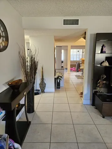 2617 N 40th Avenue Hollywood FL 33021
