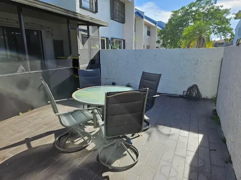 2617 N 40th Avenue Hollywood FL 33021