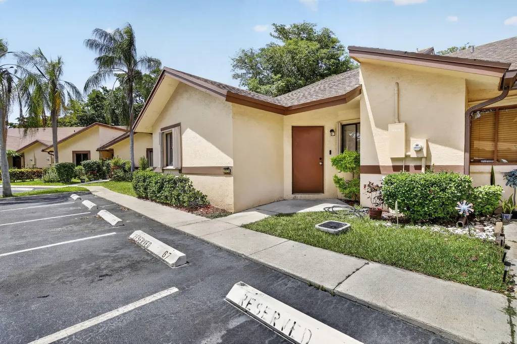 11145 NW 38th Place Sunrise FL 33351