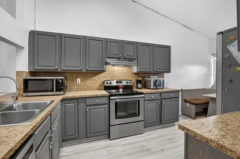 11145 NW 38th Place Sunrise FL 33351