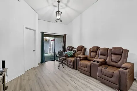 11145 NW 38th Place Sunrise FL 33351