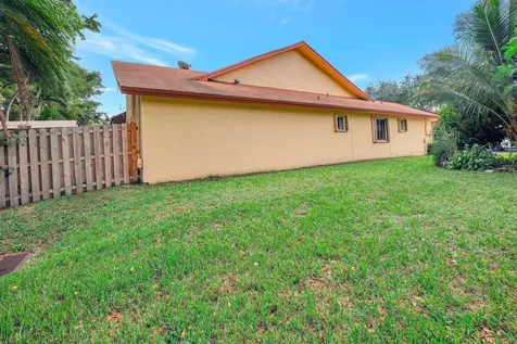 11145 NW 38th Place Sunrise FL 33351