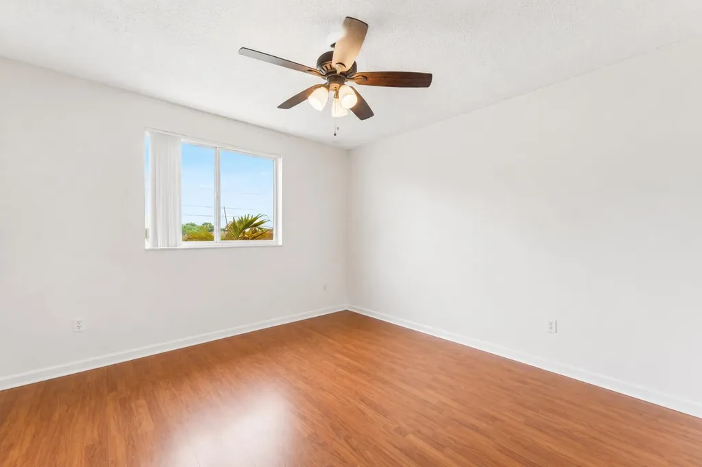 2640 S University Drive Davie FL 33328
