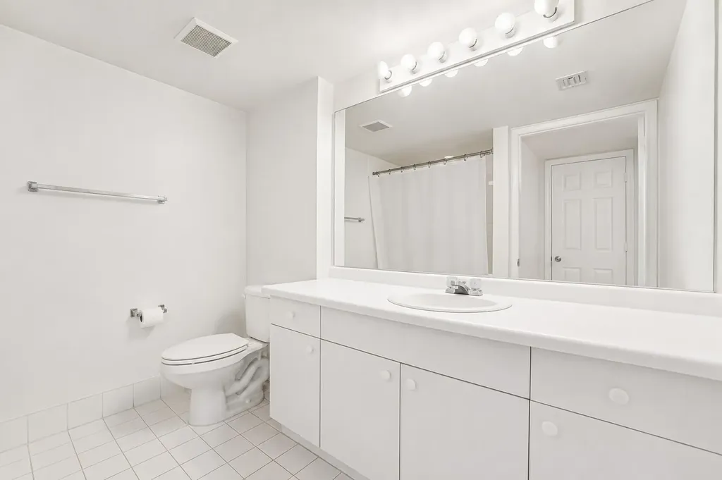 2640 S University Drive Davie FL 33328