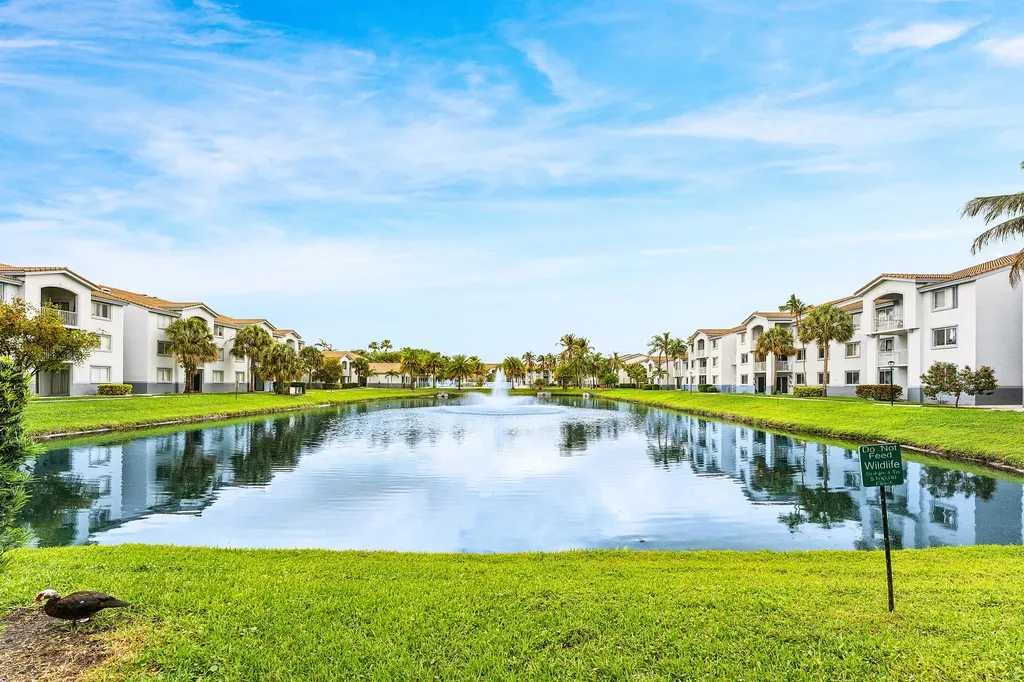 2640 S University Drive Davie FL 33328