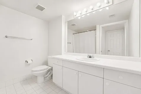 2640 S University Drive Davie FL 33328