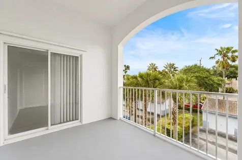 2640 S University Drive Davie FL 33328